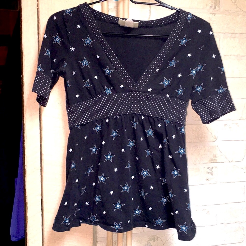 Retro v-neck blouse